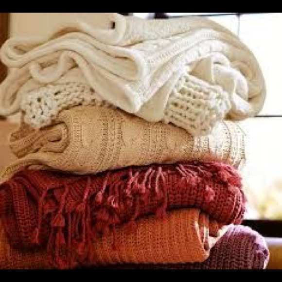 Fall bundles ft urban outfitters, Sephora, etc - Picture 2 of 6